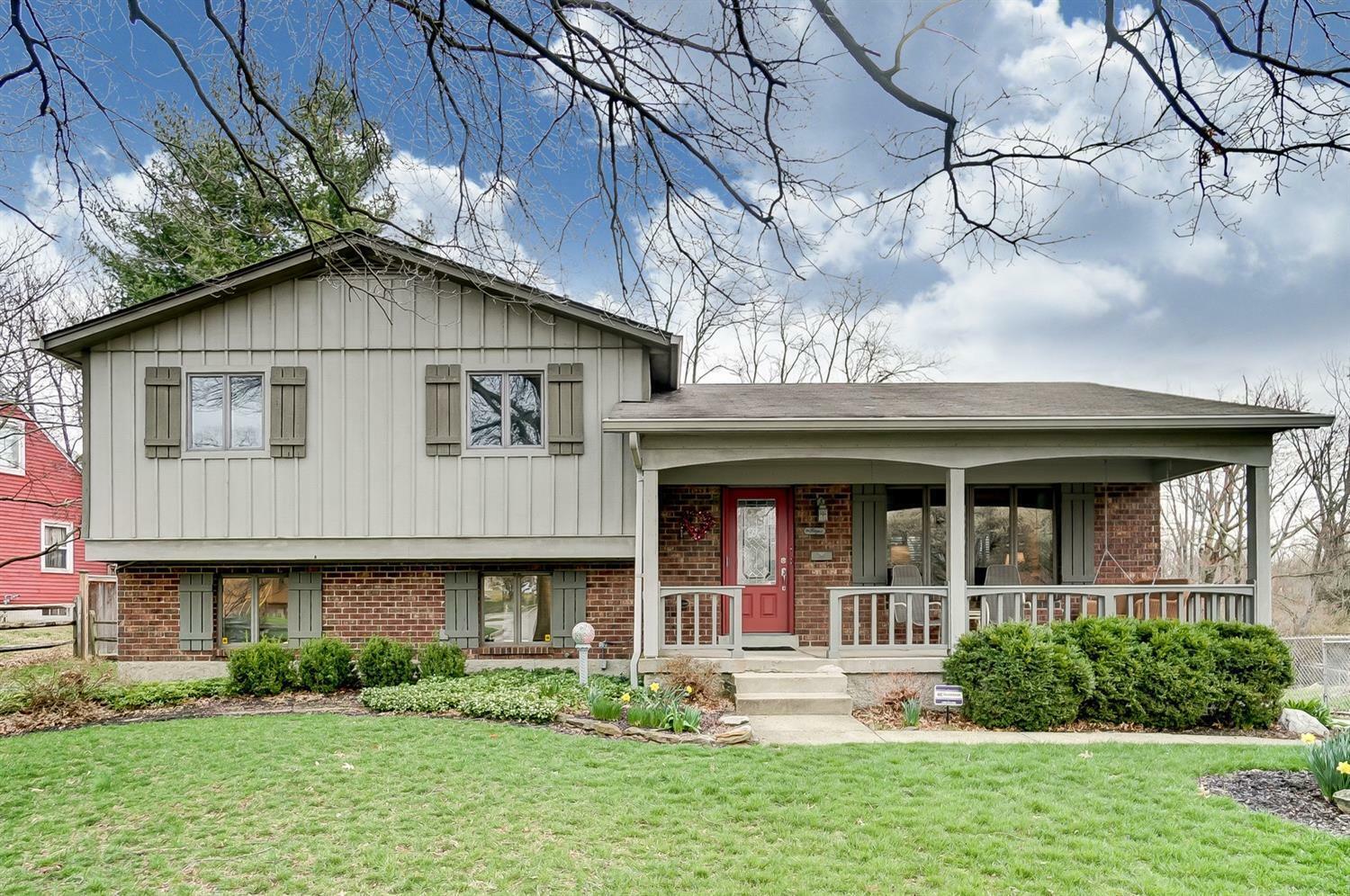 Property Photo: 6722 Devonwood Dr OH 45224