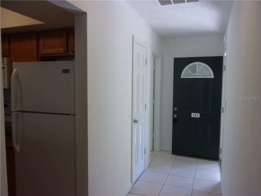 Property Photo:  123 N Mercury Avenue 123  FL 33765 