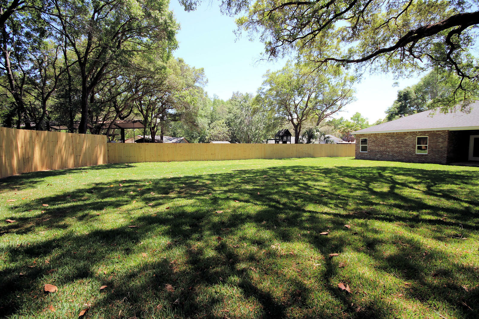 Property Photo:  104 Eldredge Road  FL 32547 