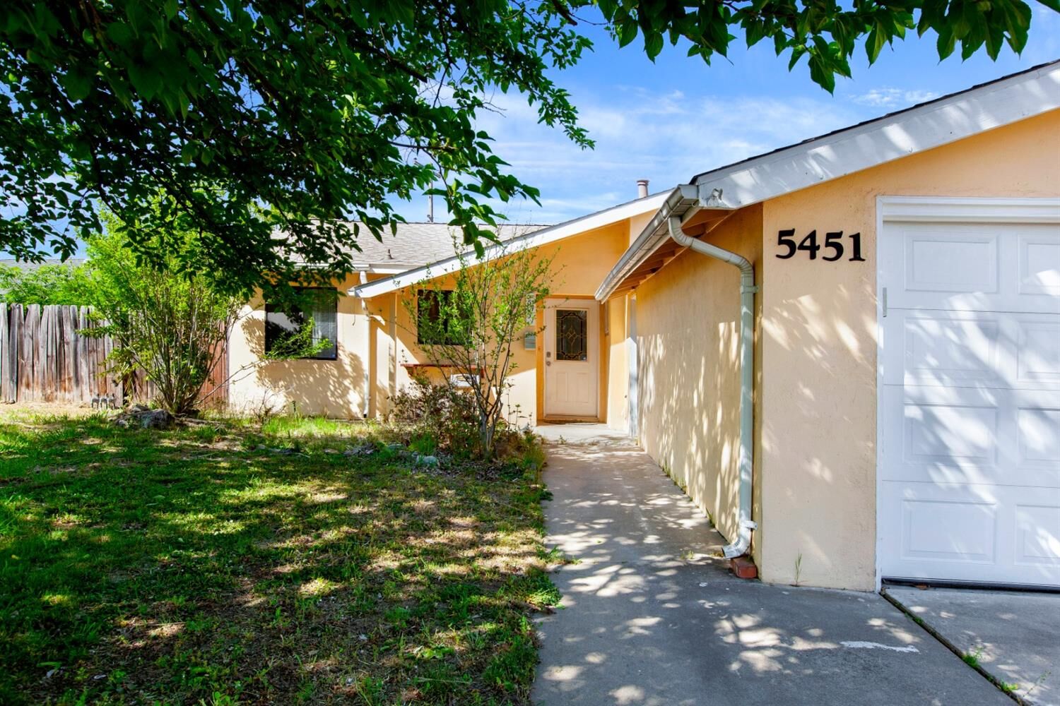 Property Photo:  5451 Earnell Street  CA 95608 