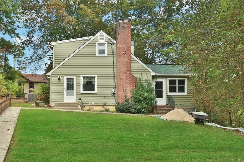 Property Photo:  161 Evelyn Avenue  NY 10594 