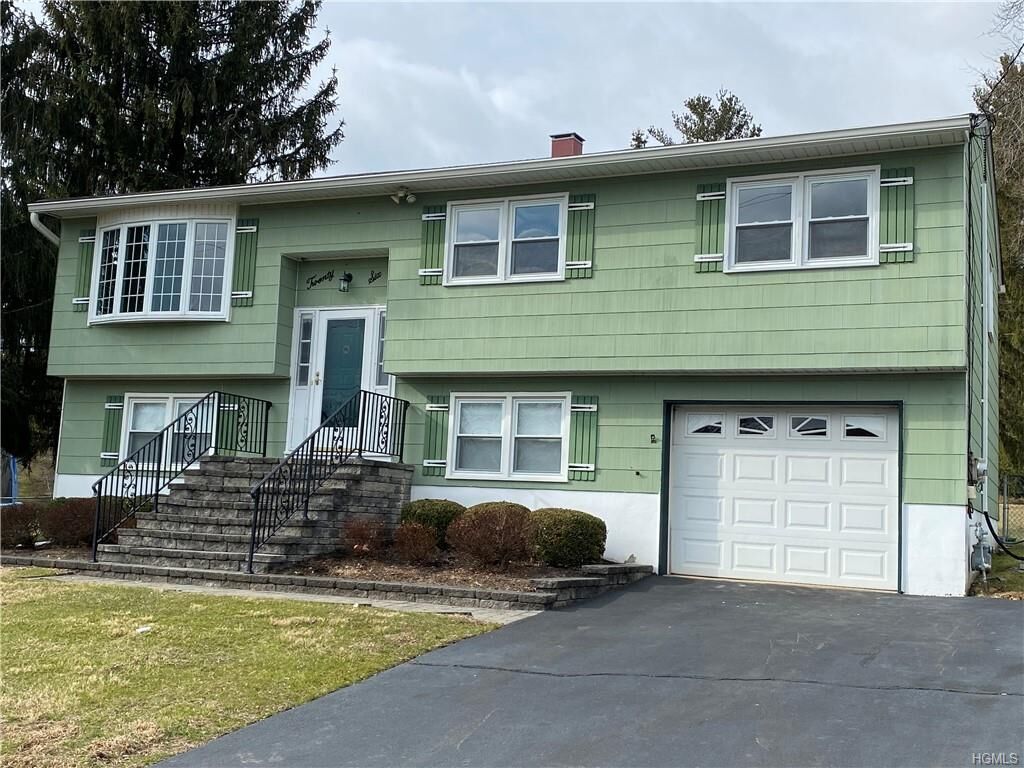 Property Photo:  26 Farley Drive  NY 10980 