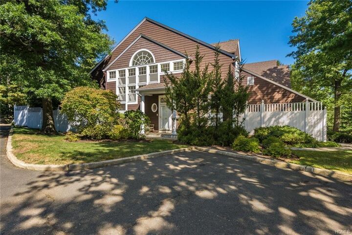 10 Old Jackson Avenue 81  Hastings-on-Hudson NY 10706 photo