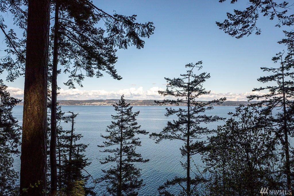 Property Photo: 9999 Harrington Rd WA 98239