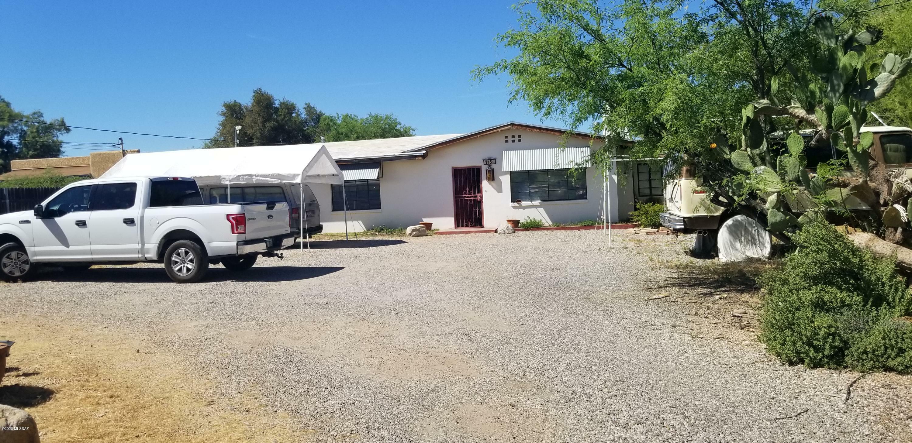 Property Photo:  115 E Limberlost Drive  AZ 85705 