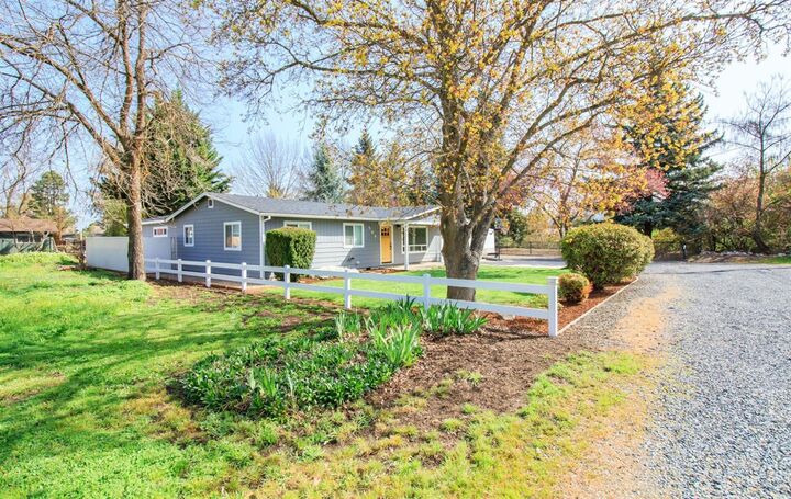 564 Diamond Street  Medford OR 97501 photo