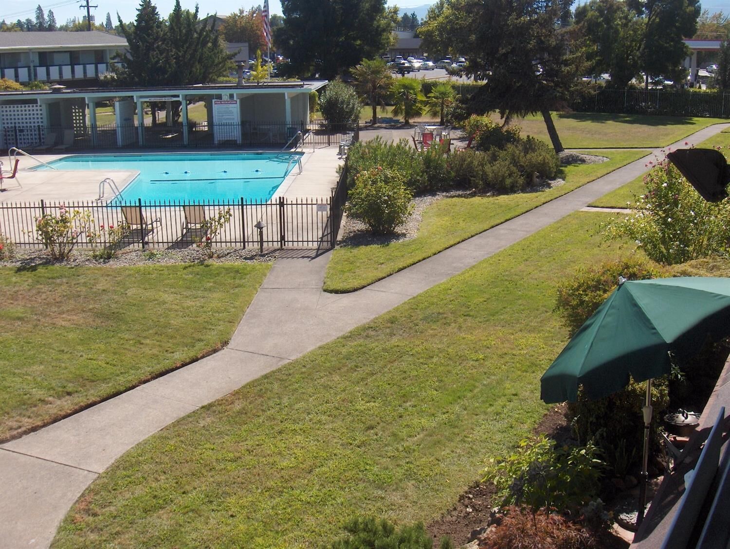 Property Photo: 737 Stevens Street 106 OR 97504