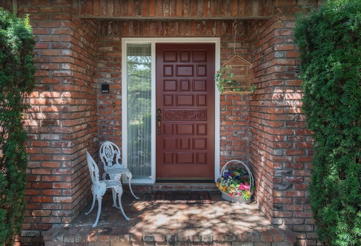 Property Photo: 213 Pierce Road OR 97504