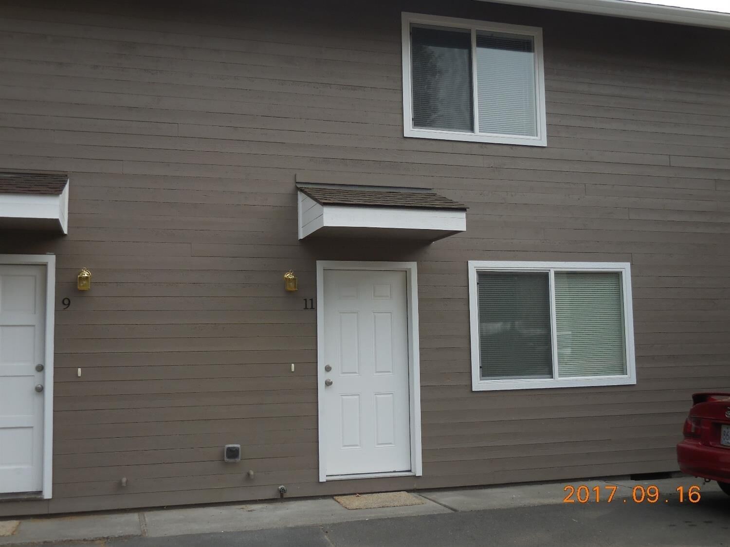 Property Photo:  600 1st Street 5  OR 97535 