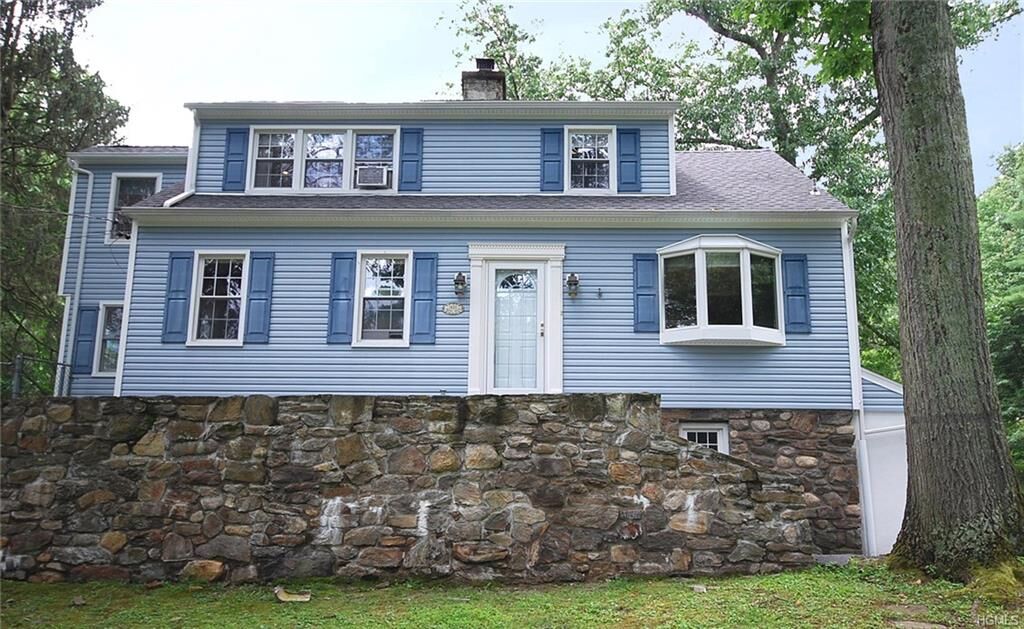Property Photo:  1423 Hayes Drive  NY 10598 
