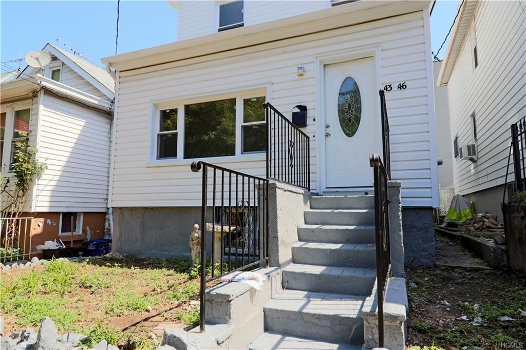 Property Photo:  4346 Boyd Avenue  NY 10466 
