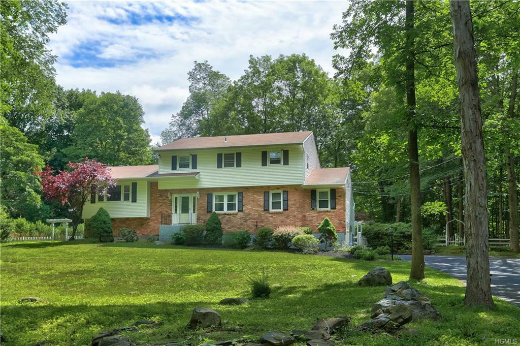 Property Photo:  2250 Hunterbrook Road  NY 10598 