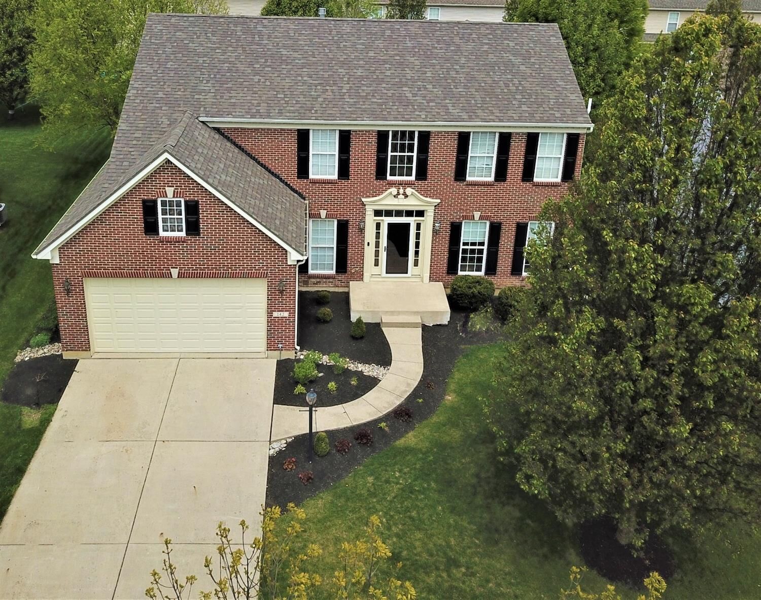 Property Photo:  142 Fieldstone Way  OH 45036 