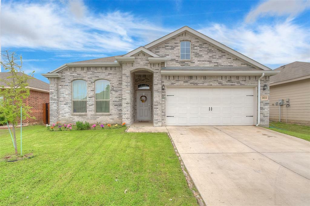 Property Photo:  2024 Belshire Court  TX 76140 