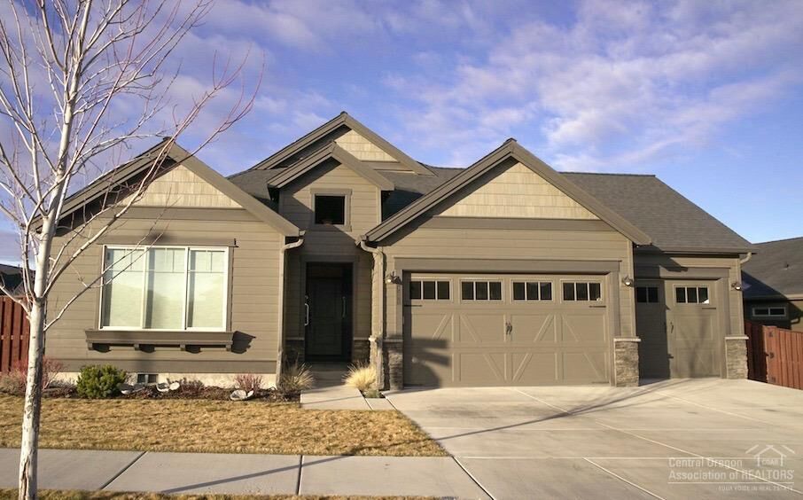 Property Photo: 1291 NE Wilshire Drive OR 97754