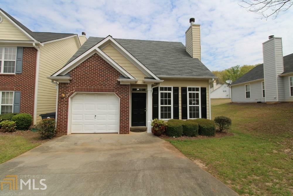 Property Photo:  9569 Lakeview Cir  GA 30291 