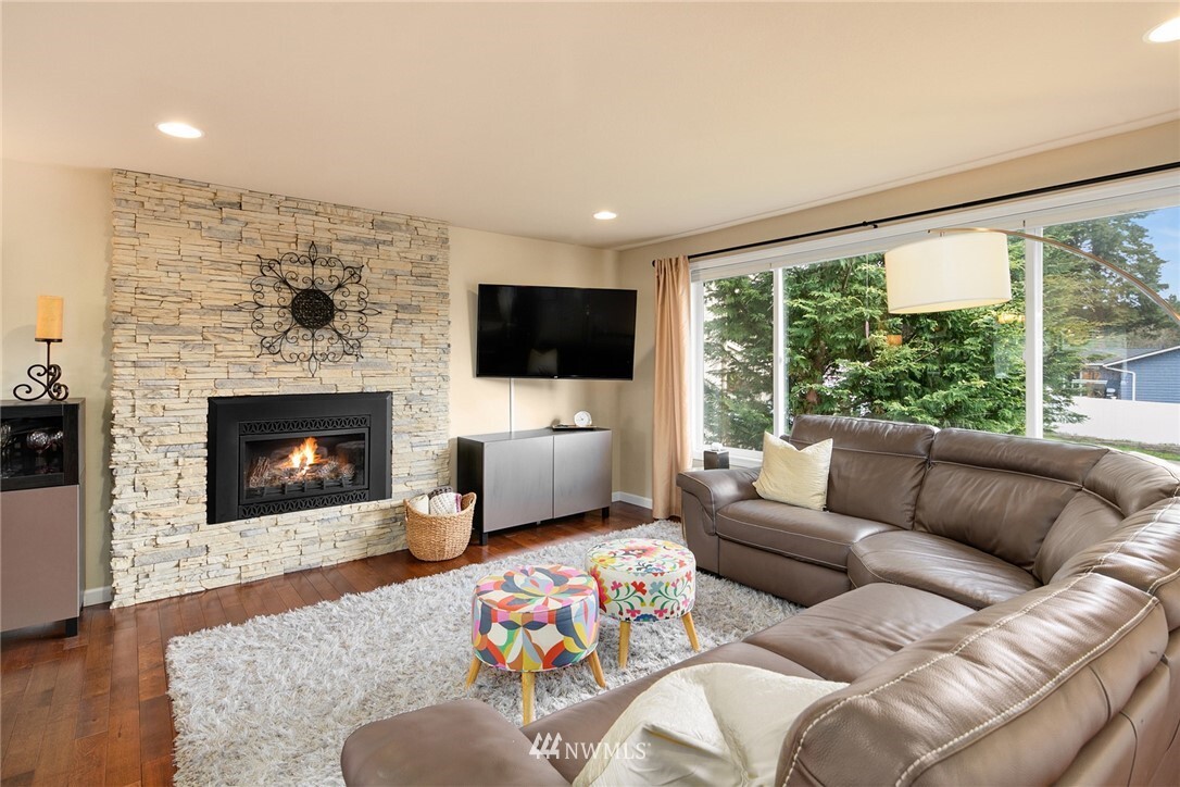 Photo de la propriété: 13403 121st Avenue NE WA 98034