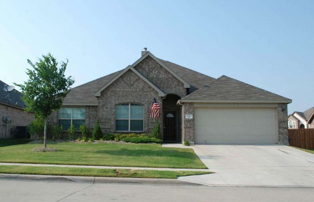 Property Photo:  10312 Bradshaw Drive  TX 76108 