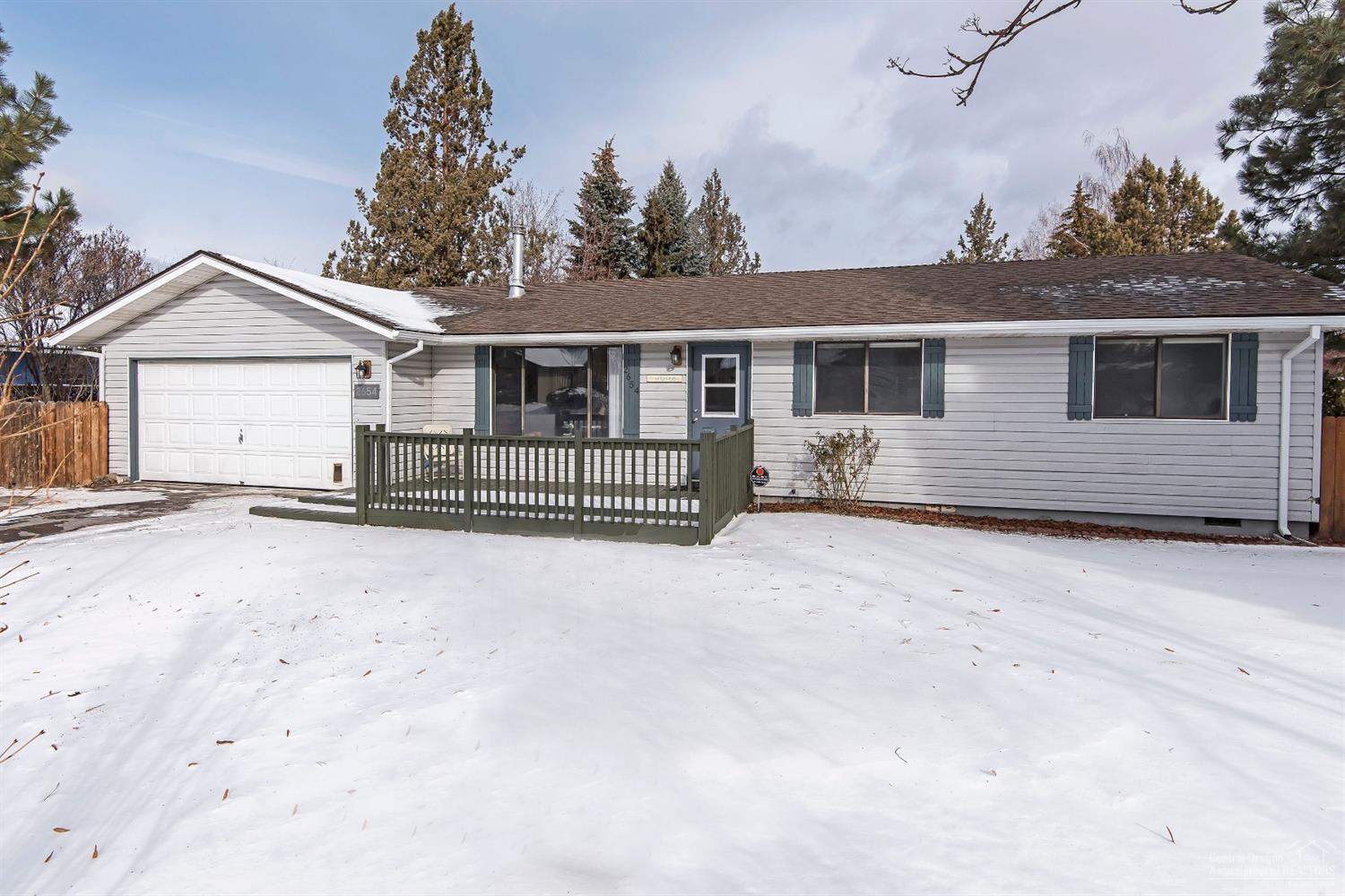 Property Photo: 2654 NE Laramie Way OR 97701