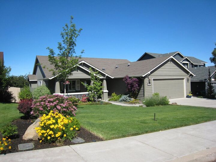 2021 SW 38th Street  Redmond OR 97756 photo