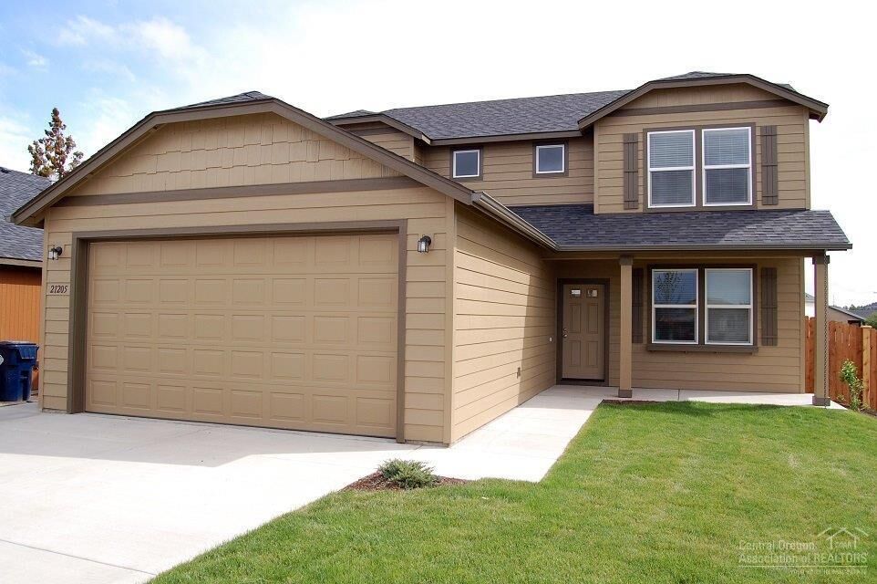 Property Photo: 2720 SW 46th Court OR 97756