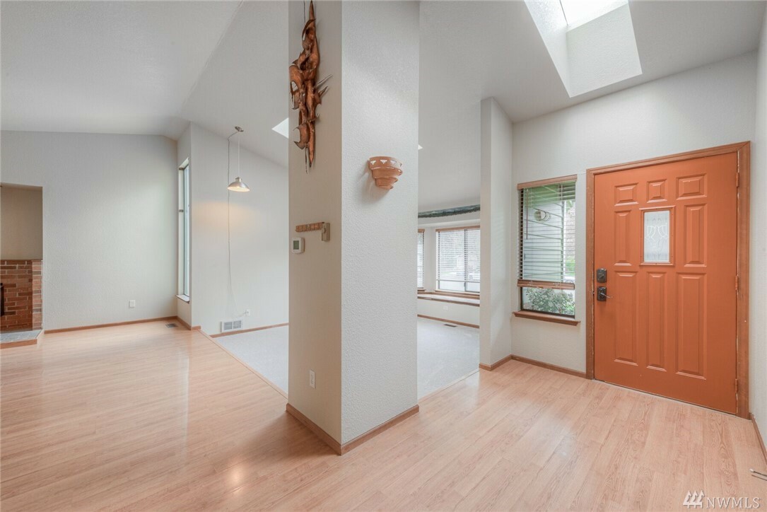 Property Photo: 17410 100th Ave SE WA 98296