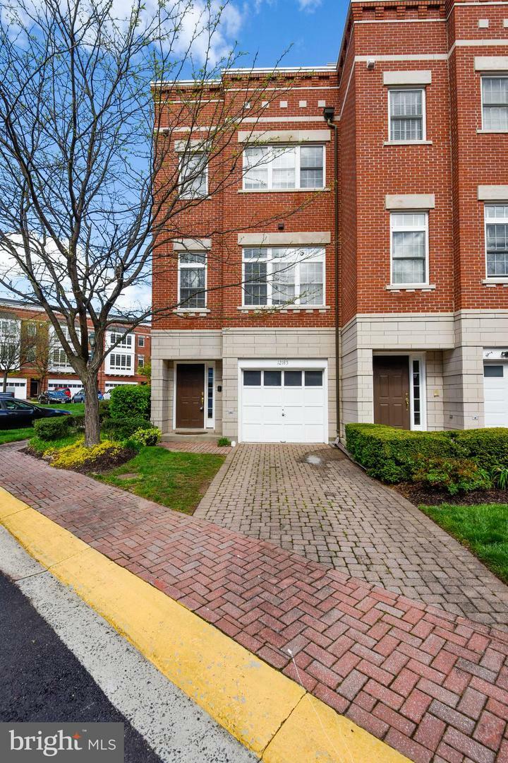 Property Photo:  12185 Chancery Station Circle  VA 20190 