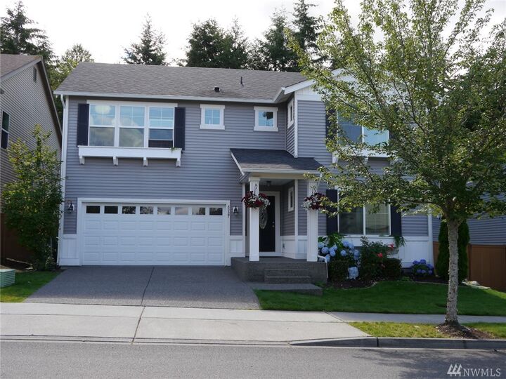 Property Photo: 8927 Venn Ave SE WA 98065