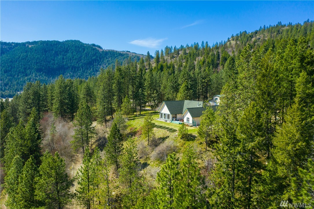 Property Photo:  3293 China Bend Rd  WA 99141 