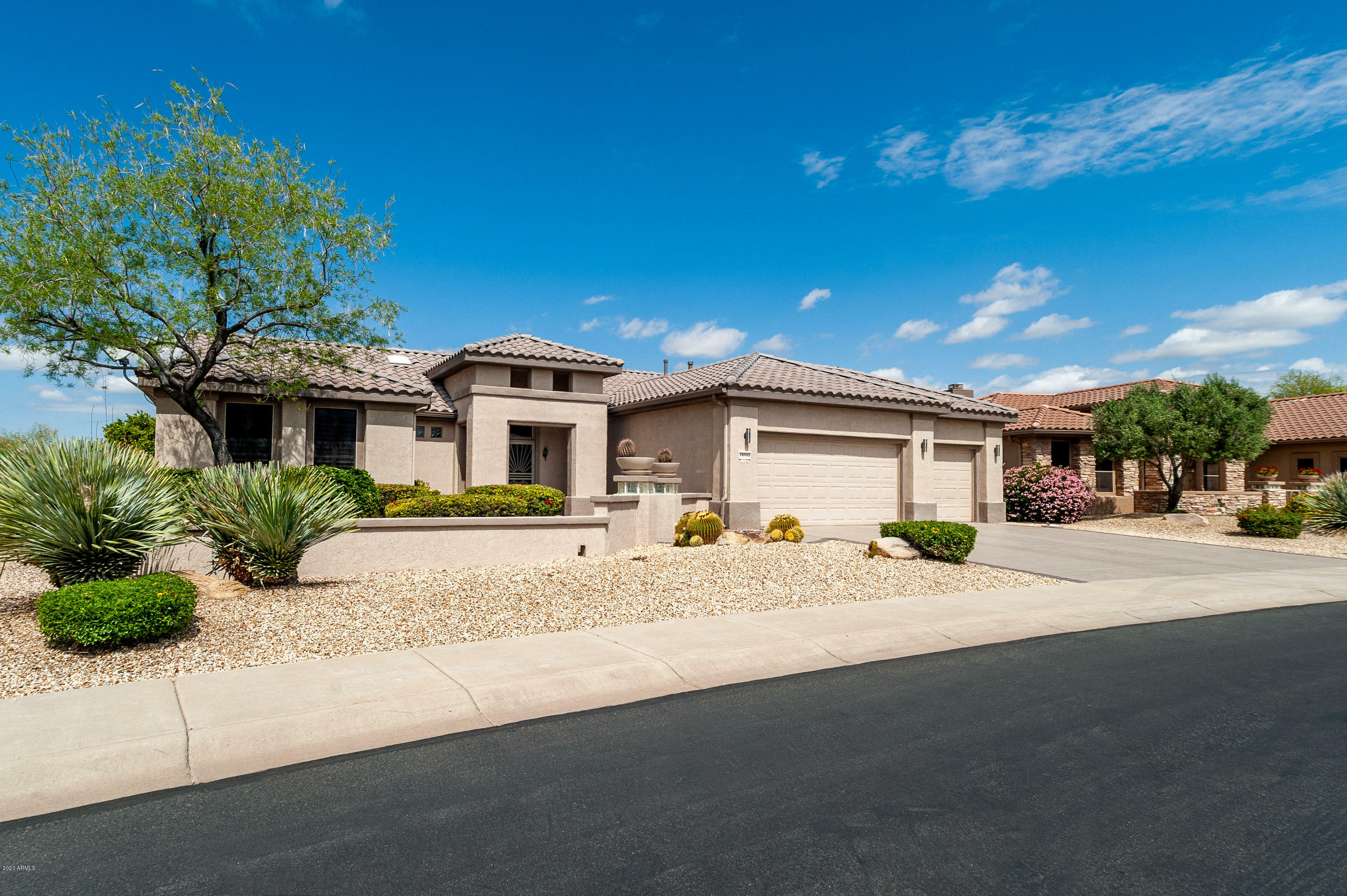 Property Photo:  18004 N Emelita Court  AZ 85374 