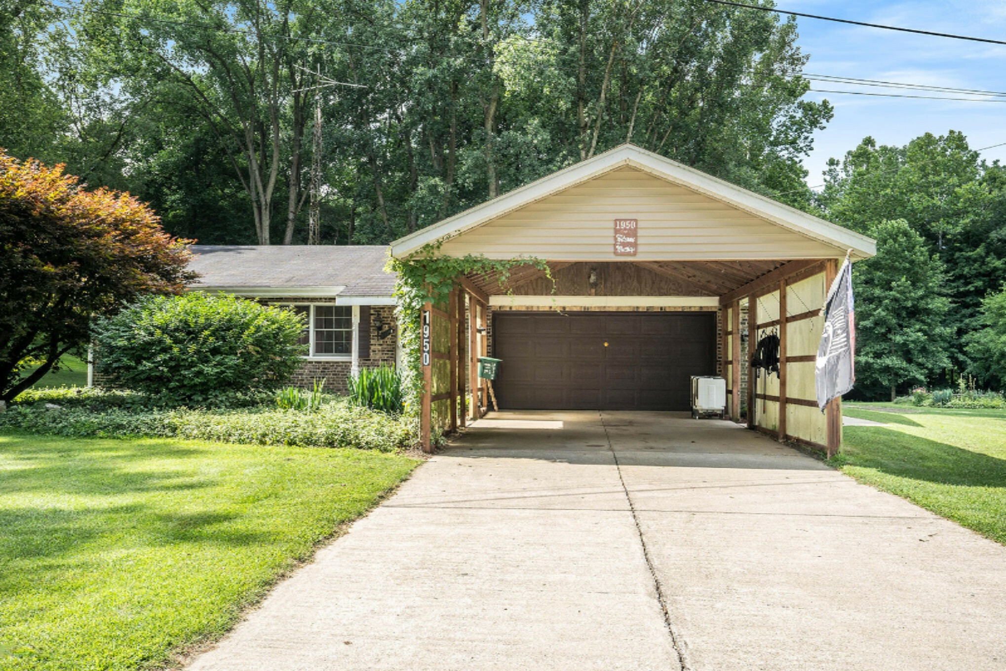 Property Photo:  1950 Glenford Lane  MI 49120 