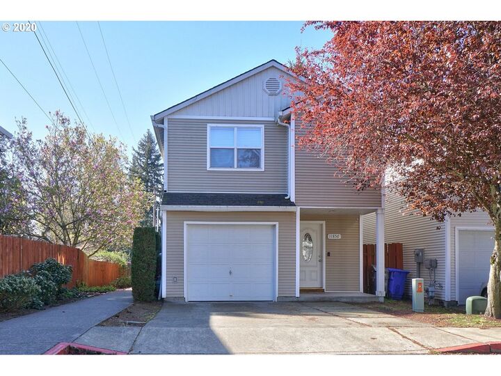 11856 SE Market St 9  Portland OR 97216 photo