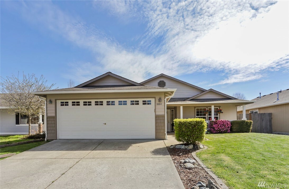 Property Photo: 10611 63rd Dr NE WA 98270