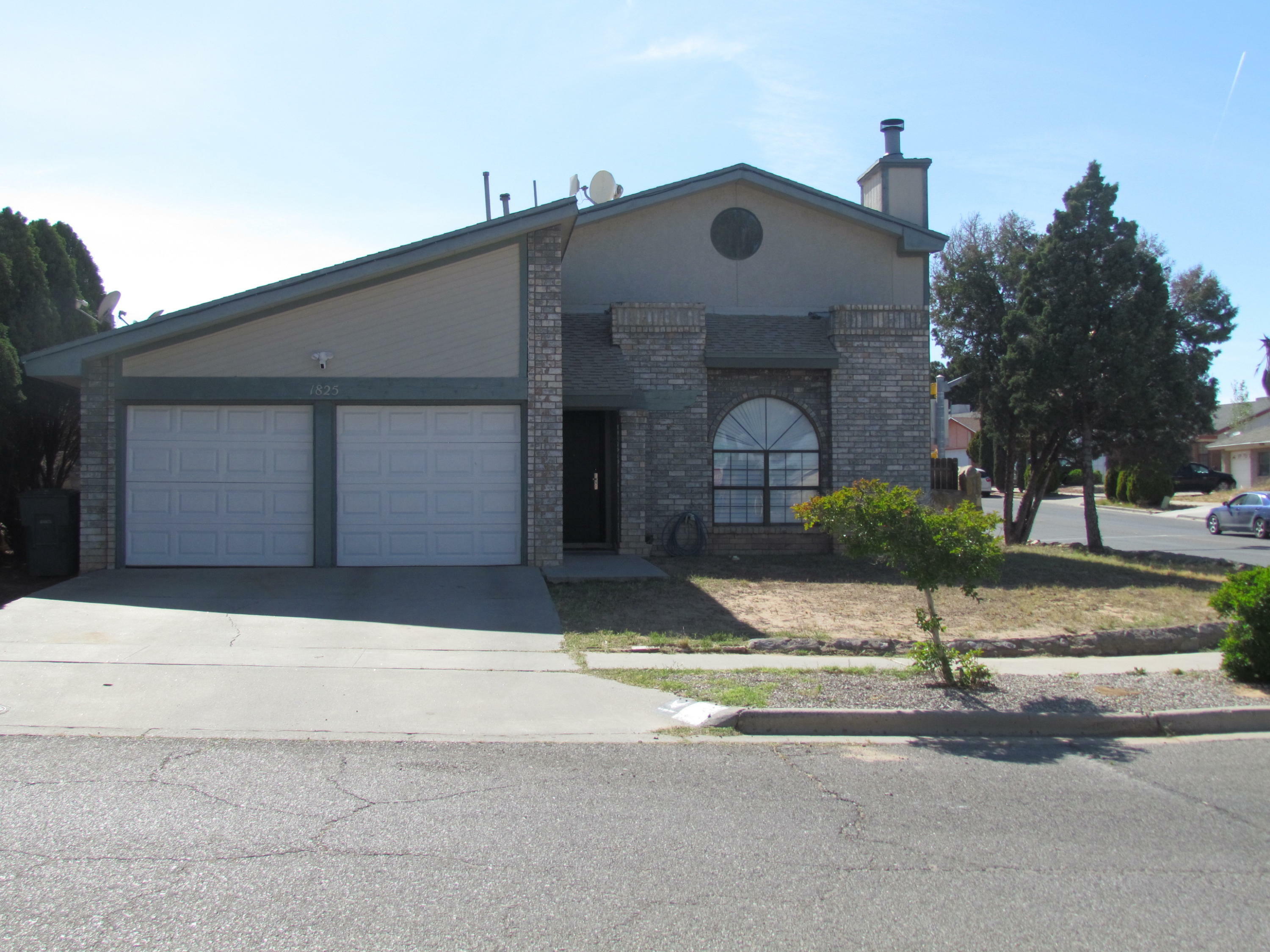Property Photo: 1825 John Glenn Drive TX 79936