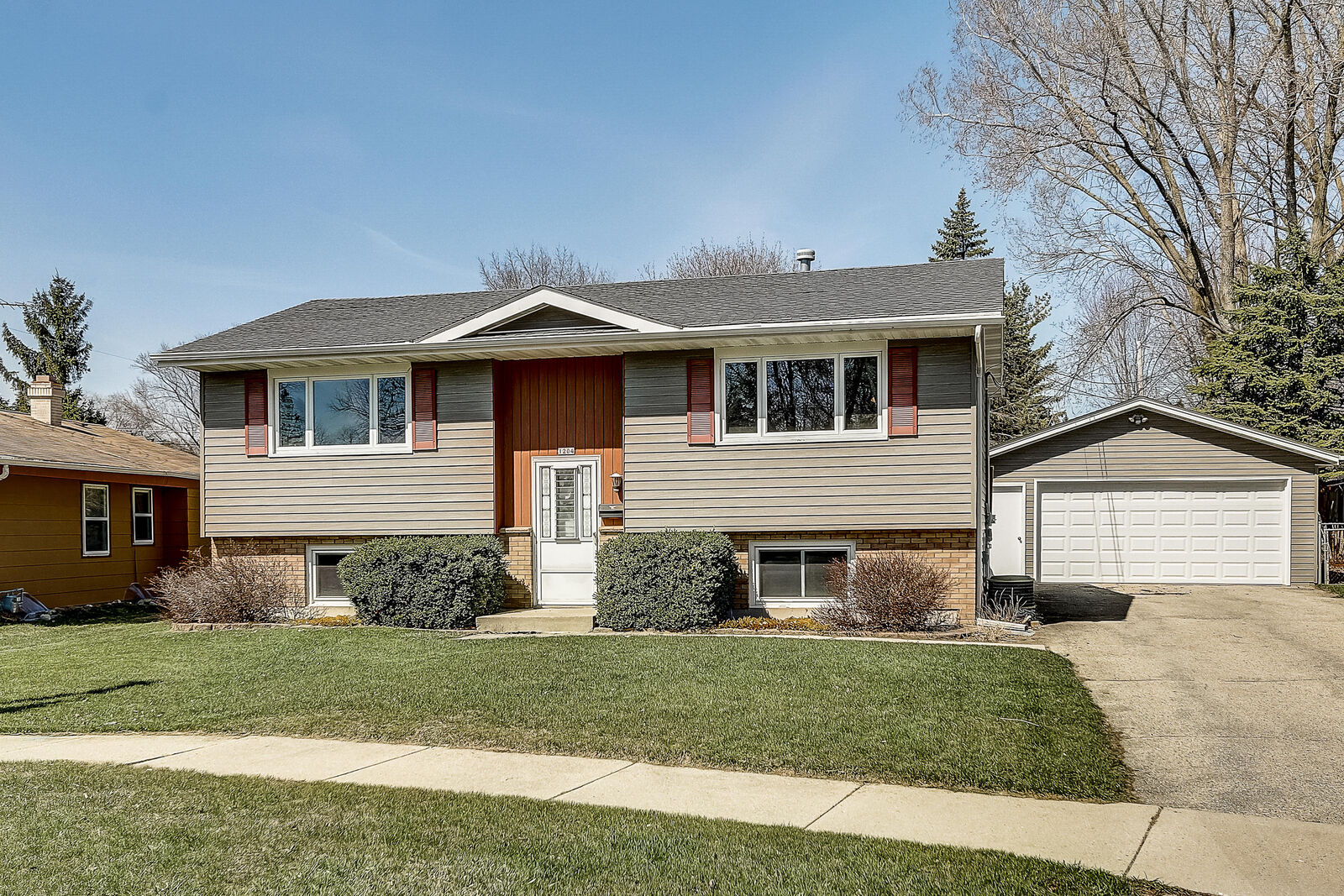 Property Photo: 1204 N 12th Ave WI 53090