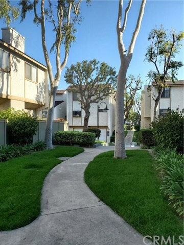 Property Photo:  2000 W Palmyra Avenue 18  CA 92868 