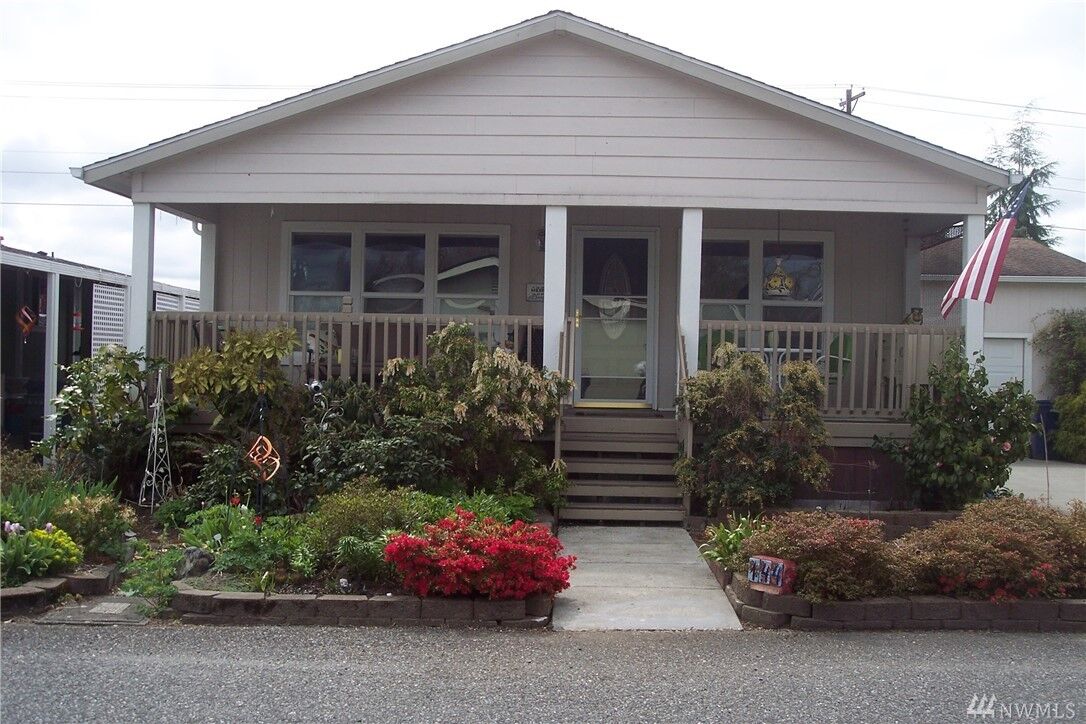 Property Photo: 14727 43rd Ave NE 144 WA 98271