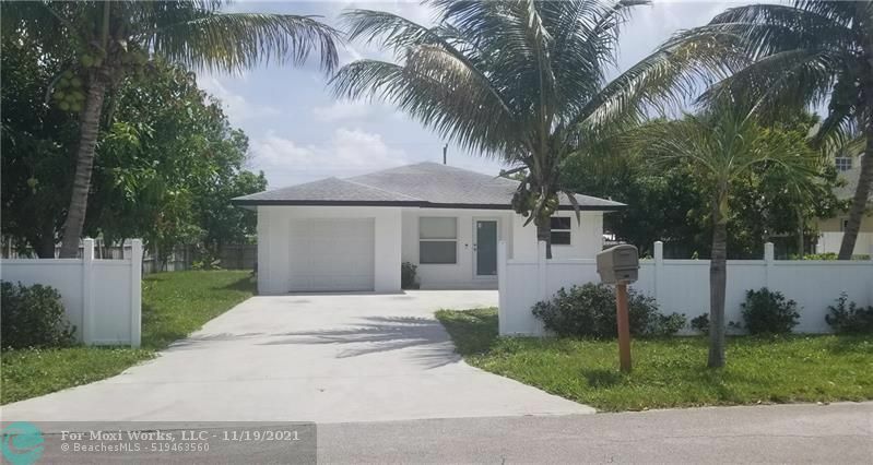 Property Photo:  915 SE 2nd Ave  FL 33483 