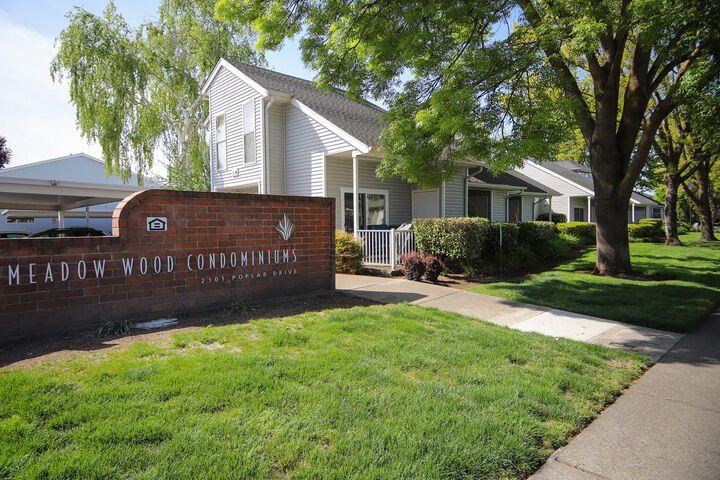 2101 Poplar Drive 33  Medford OR 97504 photo