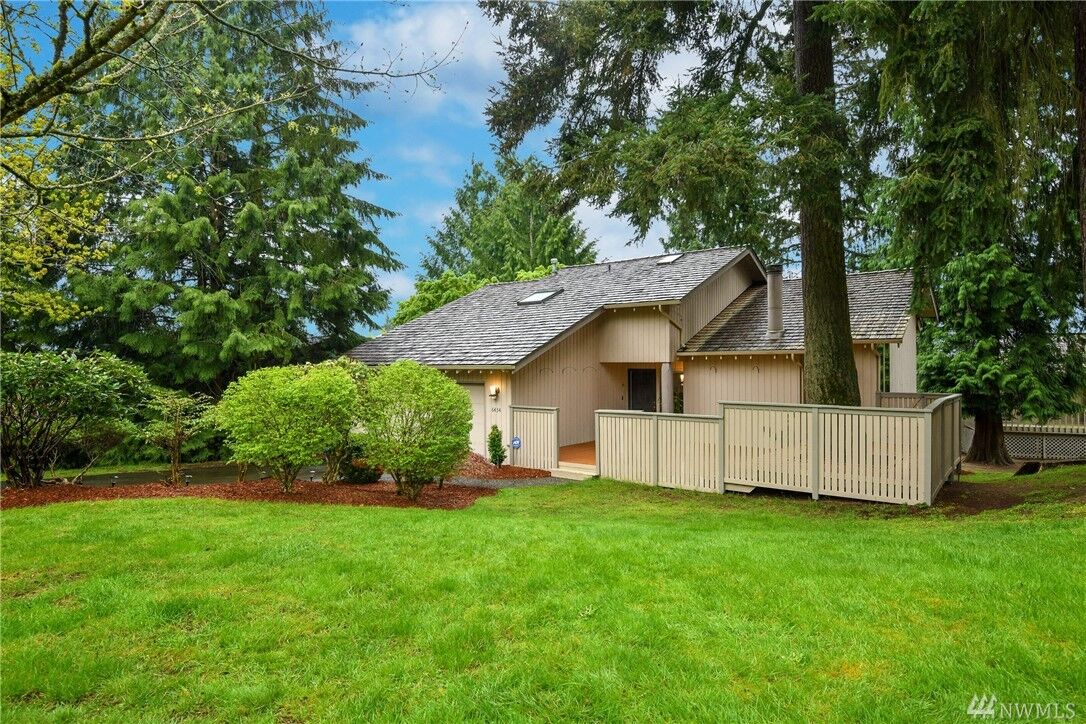 Property Photo:  6434  157th Place NE  WA 98052 