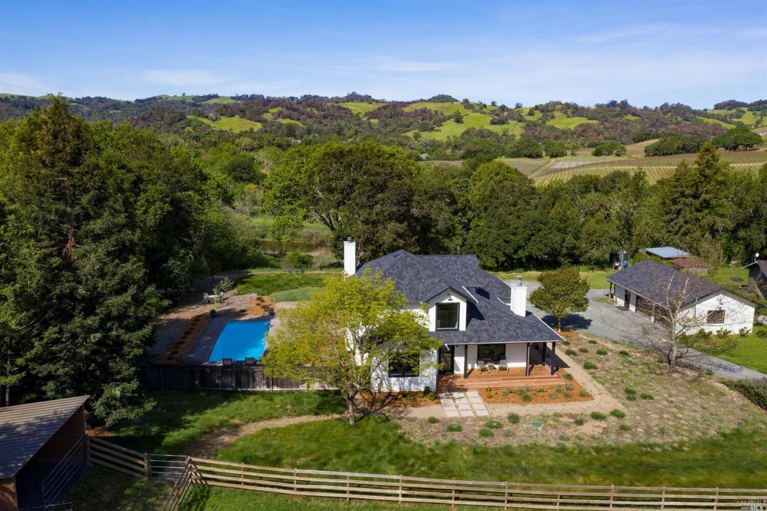 Property Photo:  14095 Chalk Hill Road  CA 95448 