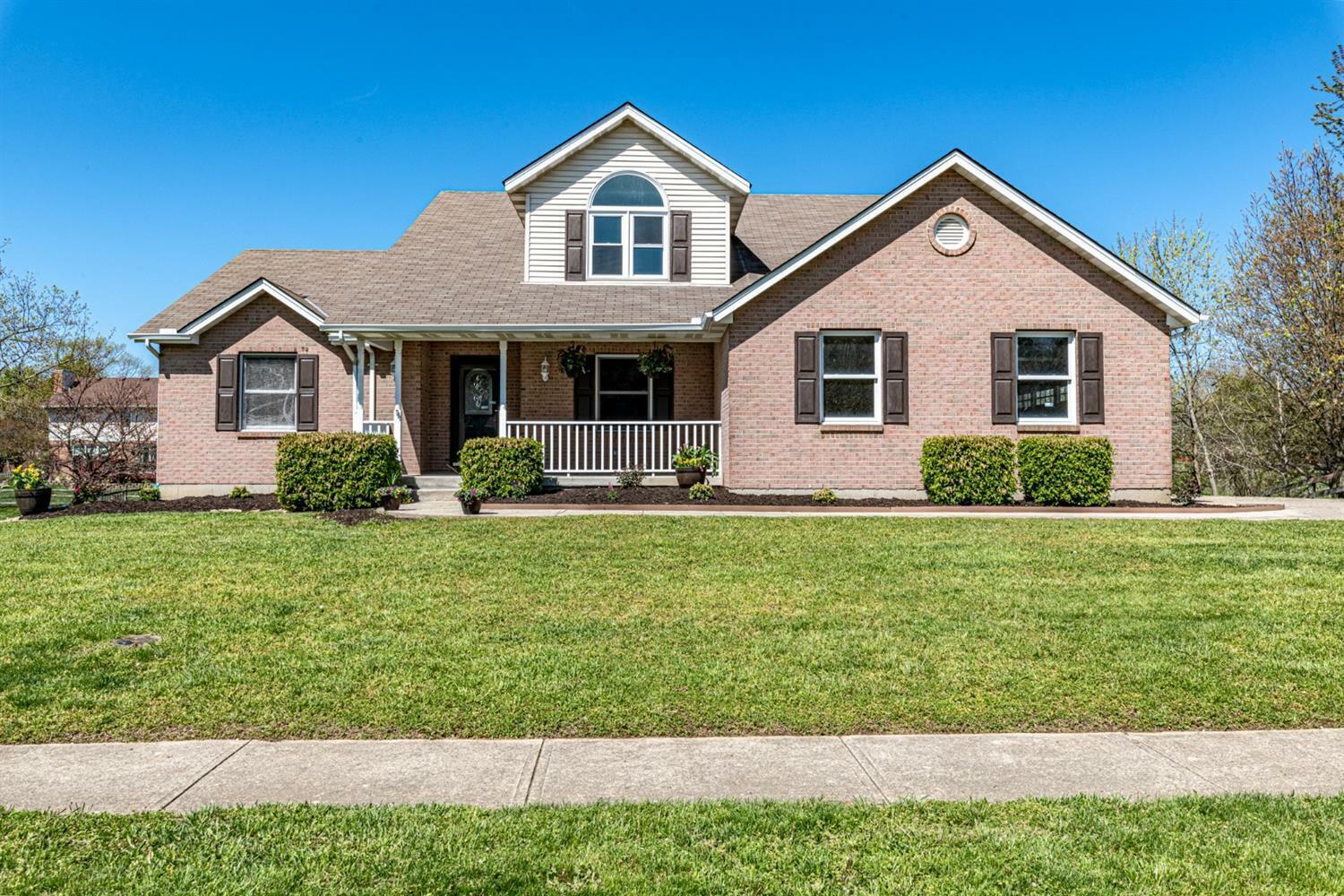 Property Photo: 6411 Lakerun Ct OH 45011