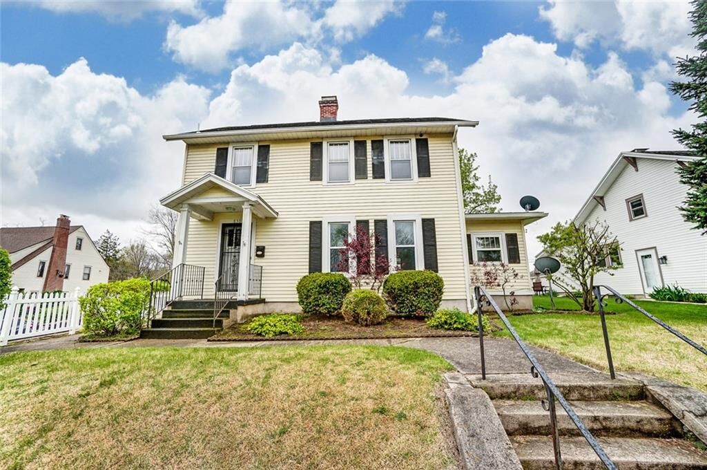 Property Photo: 830 E Linden Avenue OH 45342