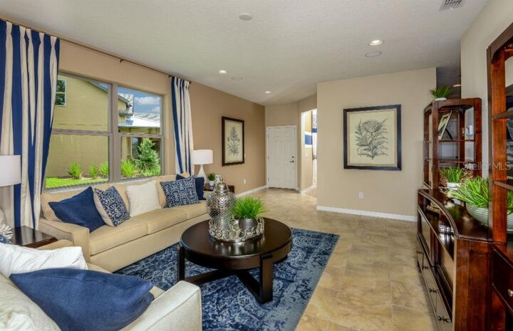 Property Photo:  521 San Sebastian Court  FL 33837 