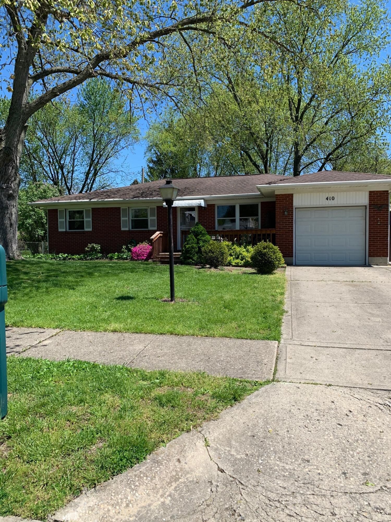 Property Photo: 410 Saint Johns Place OH 43230