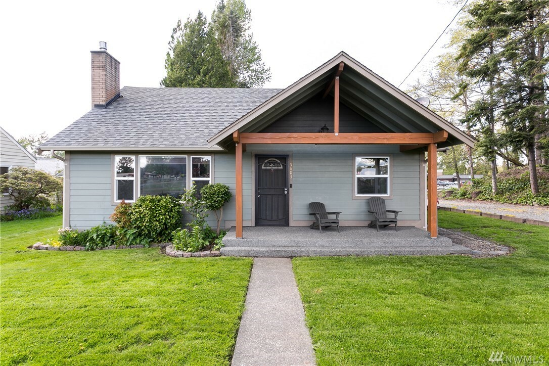 Property Photo:  5603 Second Ave  WA 98248 