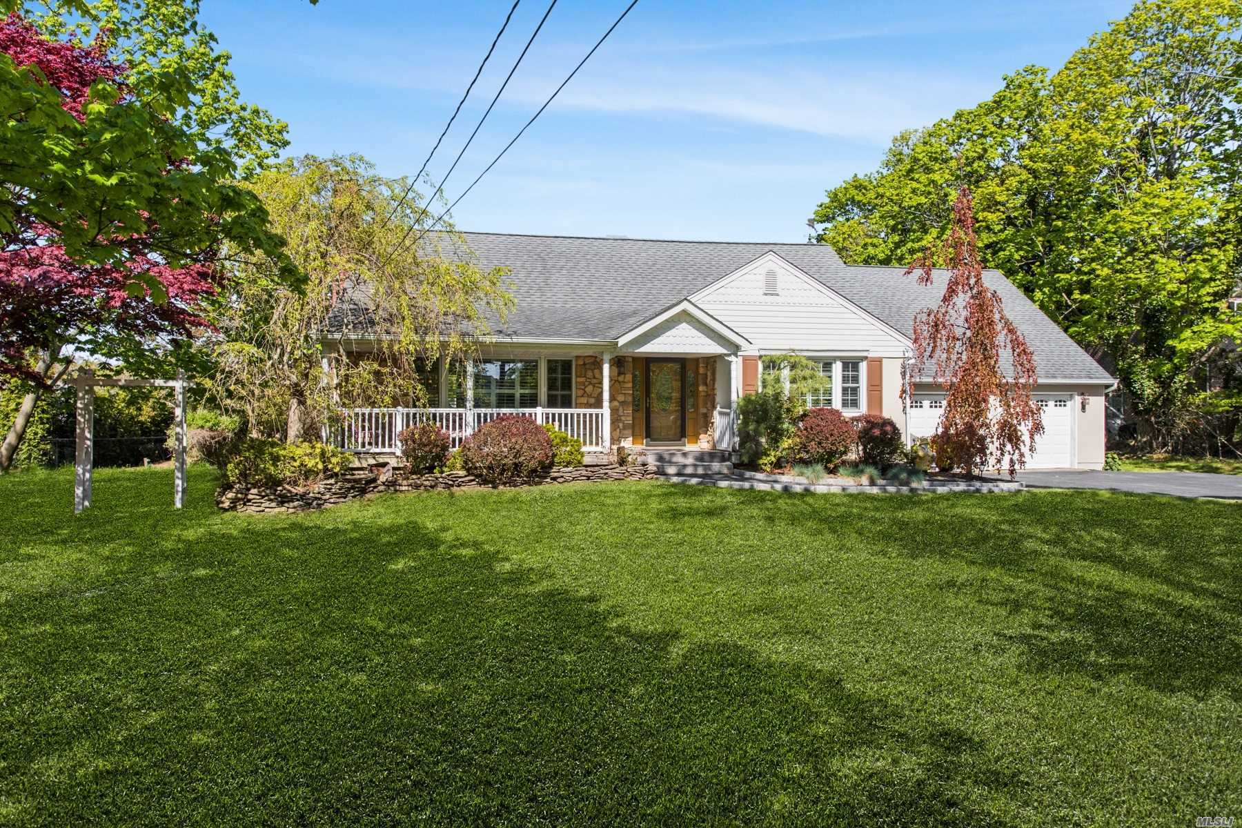 Property Photo:  128 Senix Avenue  NY 11934 