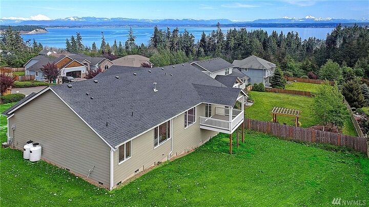 Property Photo:  1060 St. Moritz Ct  WA 98282 