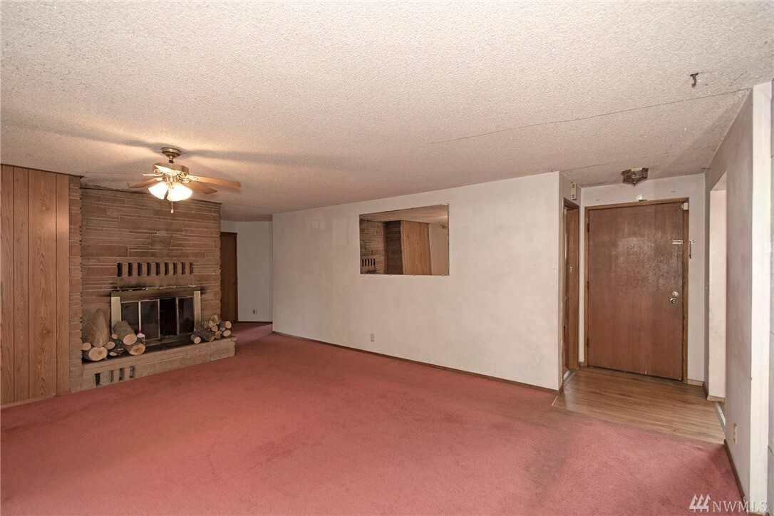Property Photo: 4651 S Gazelle Street WA 98118
