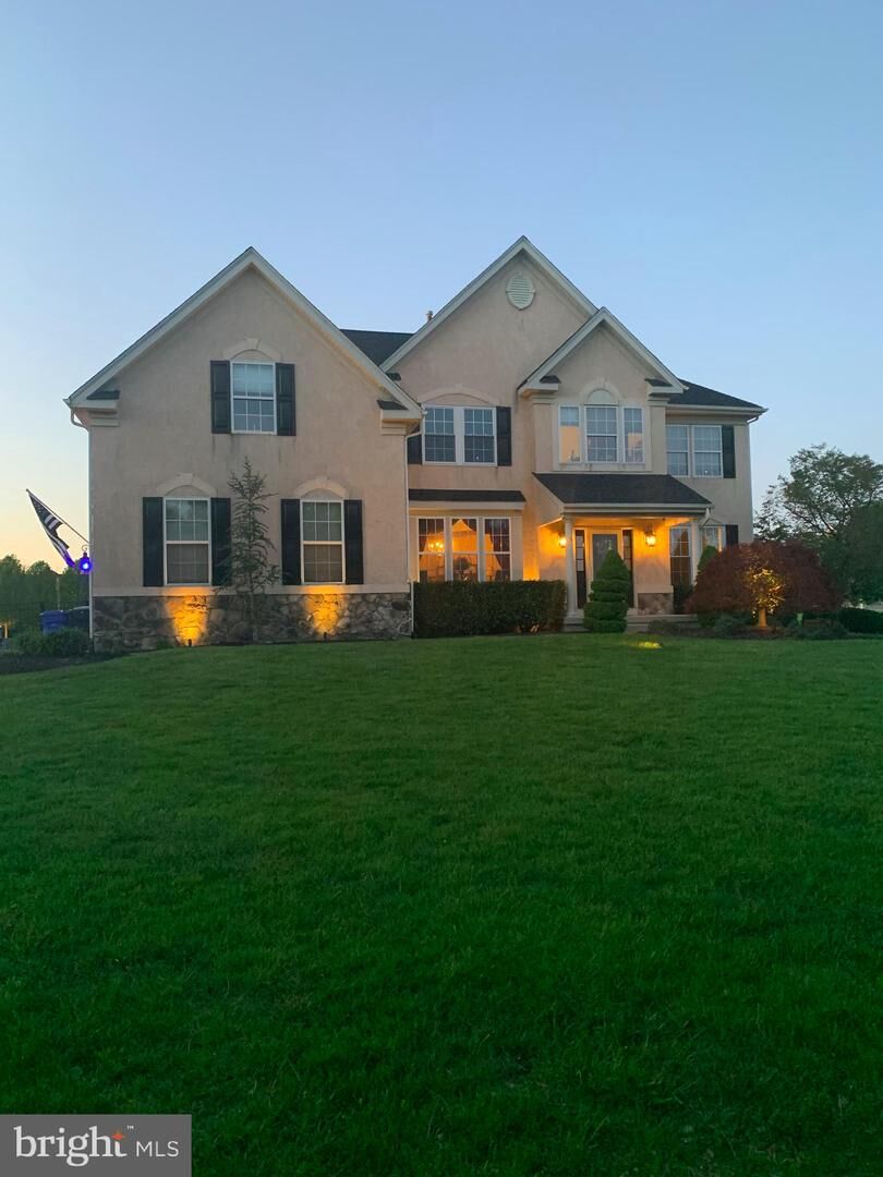 Property Photo:  5 Gladiola Lane  NJ 08048 